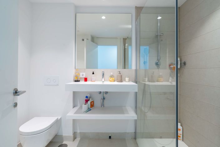 Image No.24-2 Bed Apartment for sale