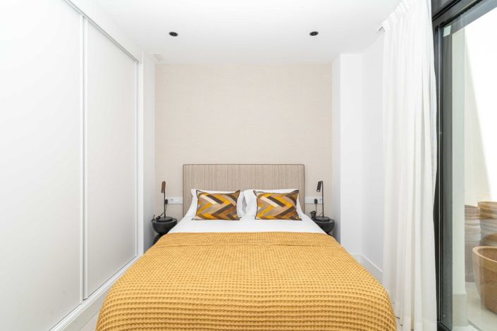 Image No.23-3 Bed Apartment for sale