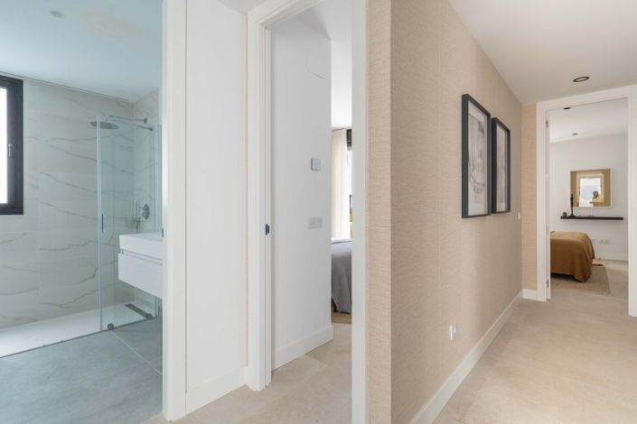 Image No.28-3 Bed Apartment for sale