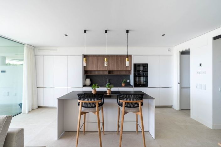 Image No.8-3 Bed Apartment for sale