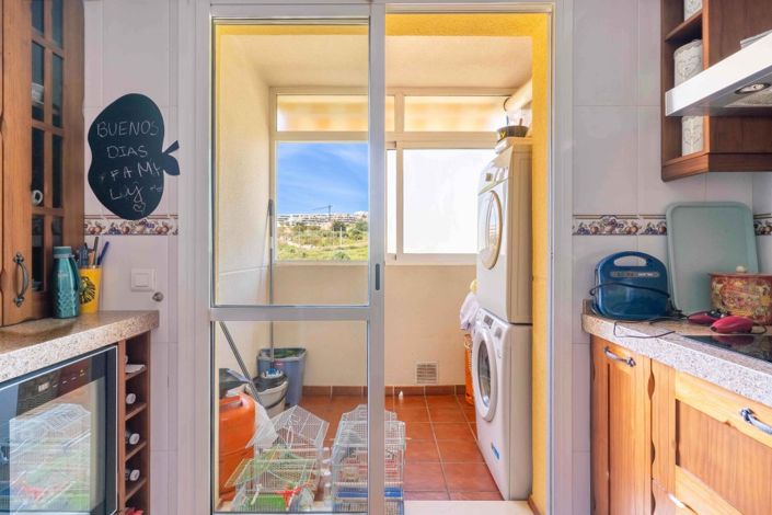 Image No.15-4 Bed Apartment for sale