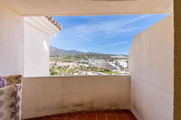 Image No.24-4 Bed Apartment for sale