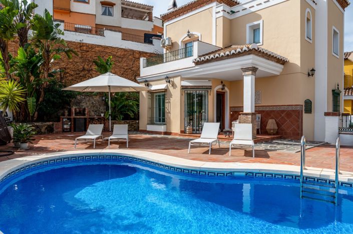 Image No.1-Villa de 3 chambres à vendre à Nerja