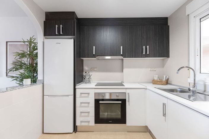 Image No.25-2 Bed Apartment for sale