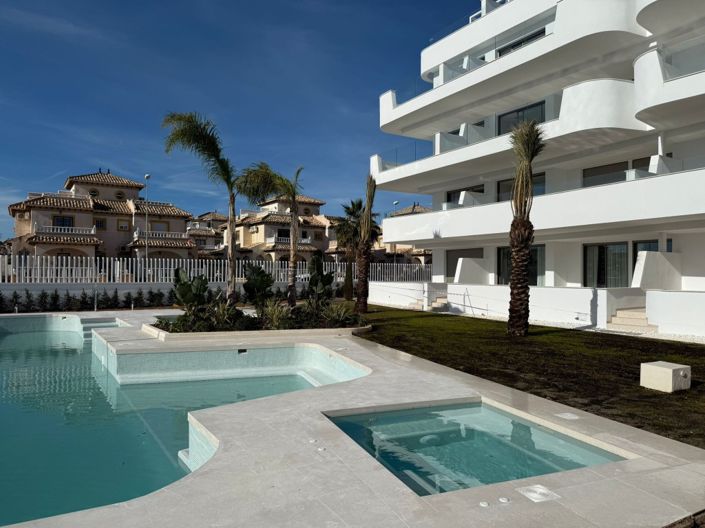 Image No.1-3 Bed Apartment for sale