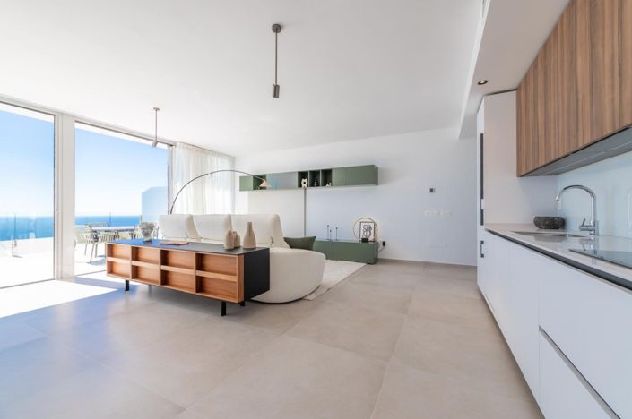 Image No.13-3 Bed Property for sale