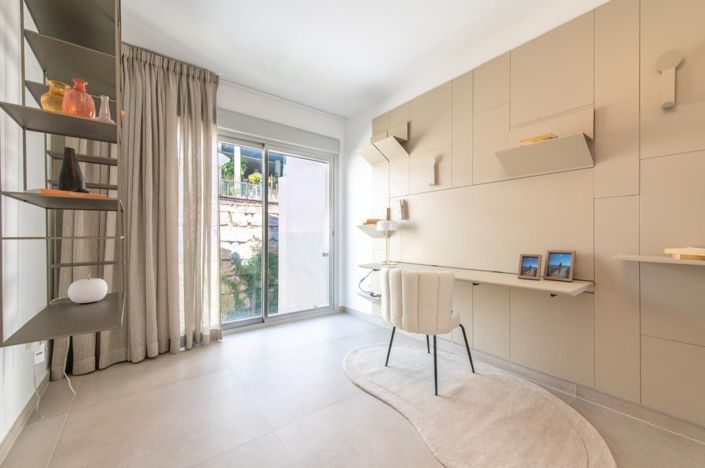 Image No.19-3 Bed Property for sale