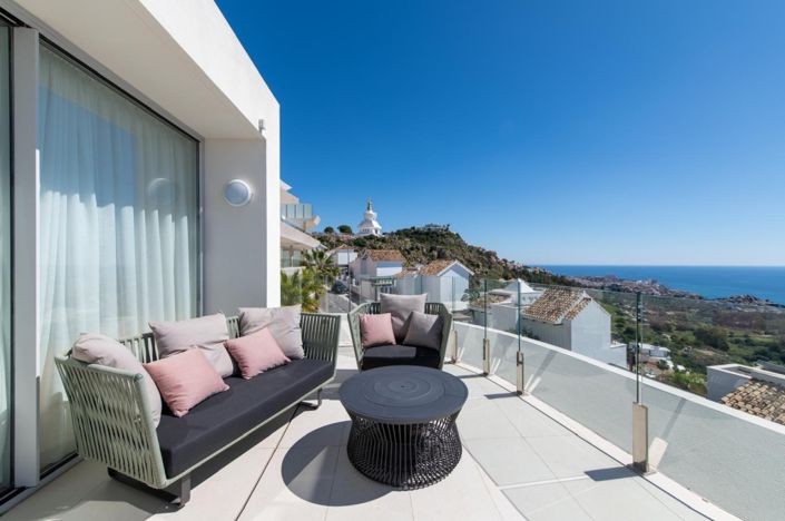 Image No.6-3 Bed Property for sale