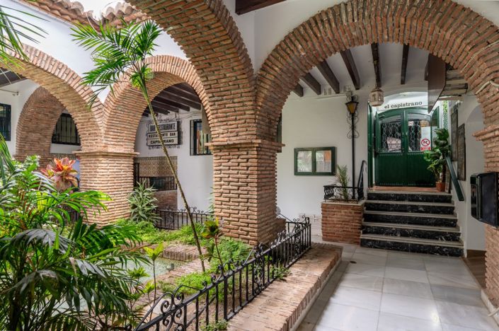 Image No.31-Commercial for sale