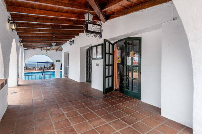 Image No.33-Commercial for sale