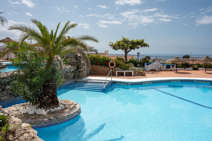 Image No.4-Commercial for sale