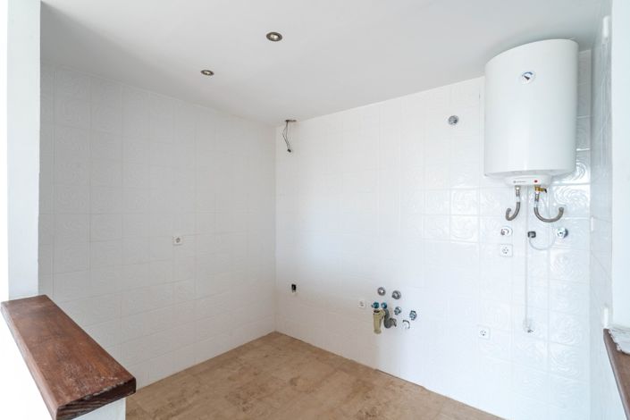 Image No.5-2 Bed Property for sale