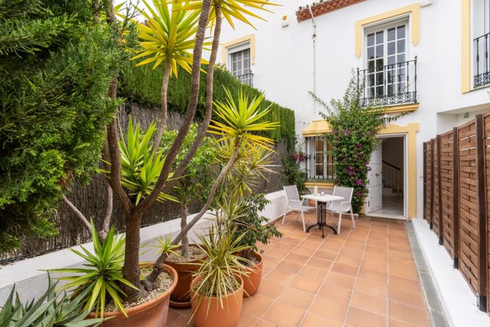Image No.1-Maison de ville de 3 chambres à vendre à Estepona