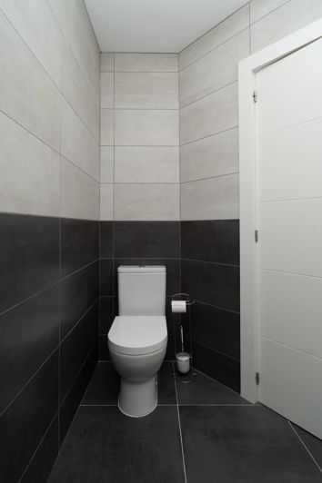 Image No.17-3 Bed Townhouse for sale