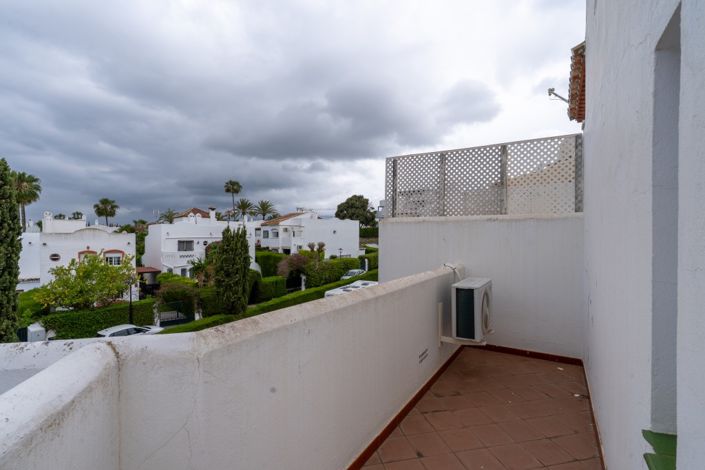 Image No.24-3 Bed Townhouse for sale