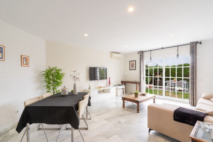 Image No.4-3 Bed Townhouse for sale