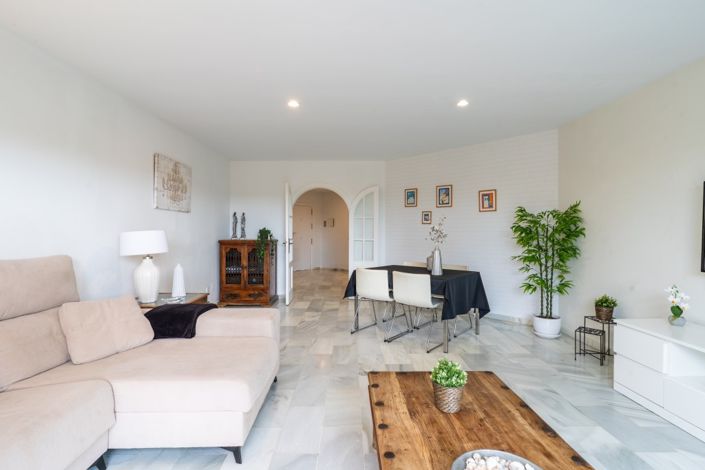 Image No.8-3 Bed Townhouse for sale