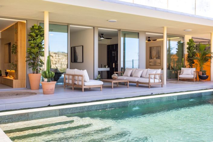 Image No.3-3 Bed Property for sale