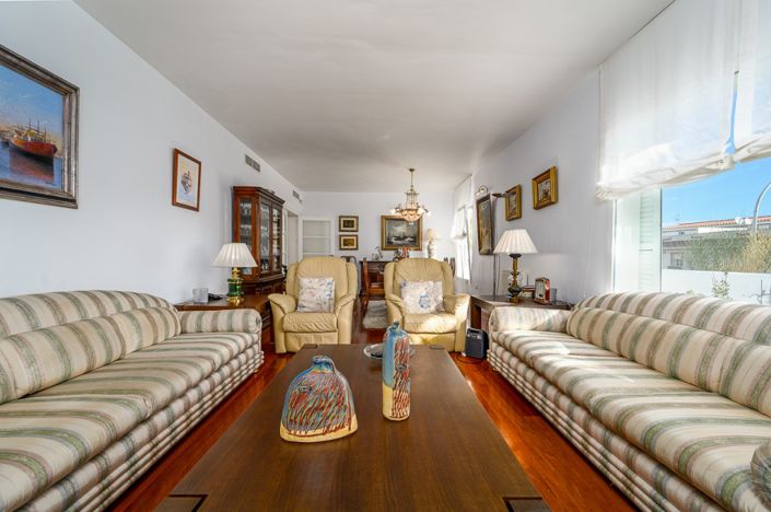 Image No.12-5 Bed Villa for sale