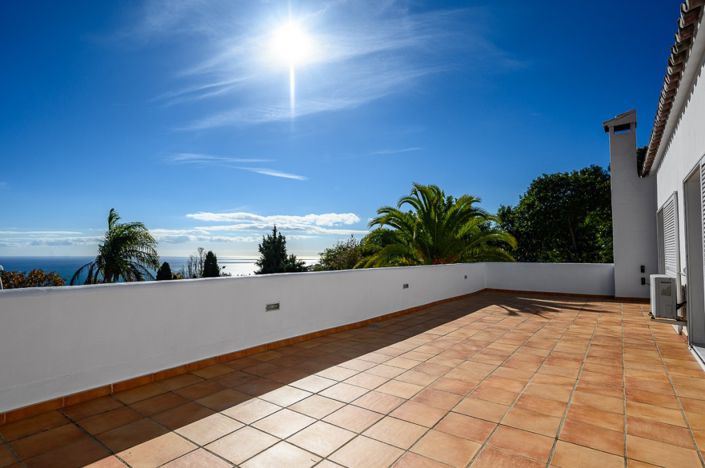 Image No.2-5 Bed Villa for sale