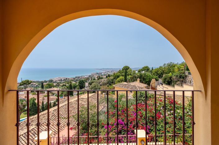 Image No.10-4 Bed Villa for sale