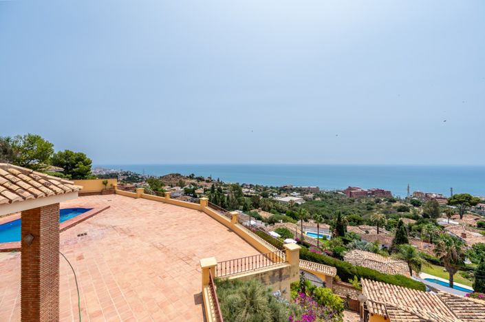 Image No.3-4 Bed Villa for sale