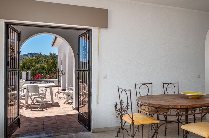 Image No.13-2 Bed Villa for sale