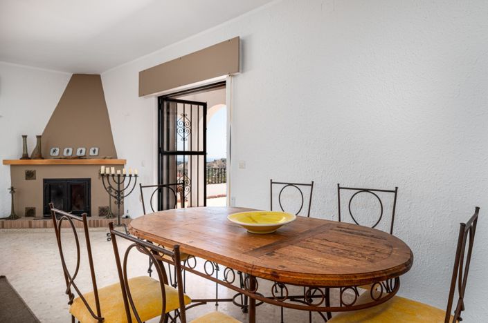 Image No.16-2 Bed Villa for sale