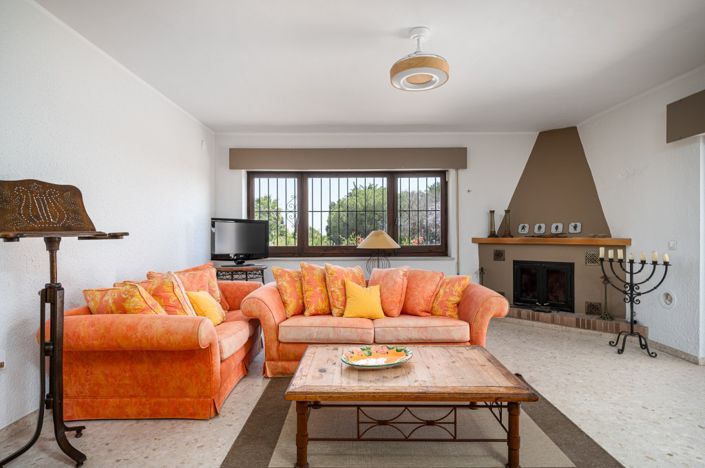 Image No.18-2 Bed Villa for sale