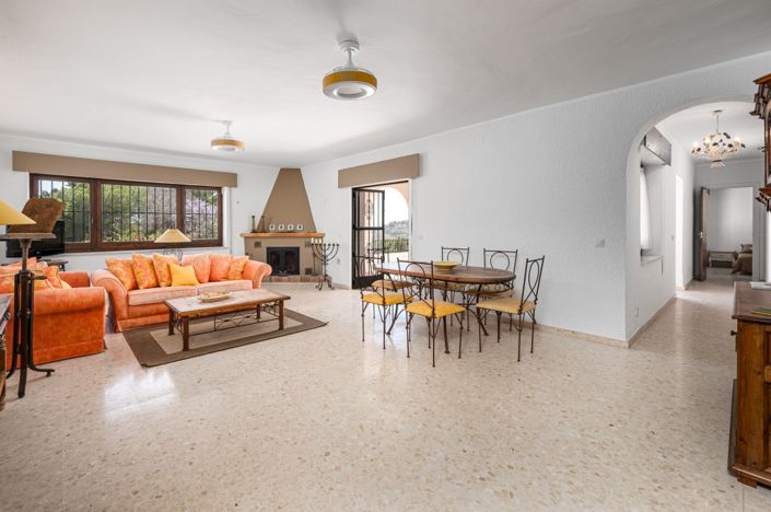 Image No.19-2 Bed Villa for sale