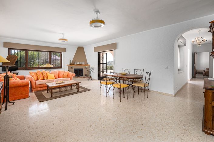 Image No.19-2 Bed Villa for sale