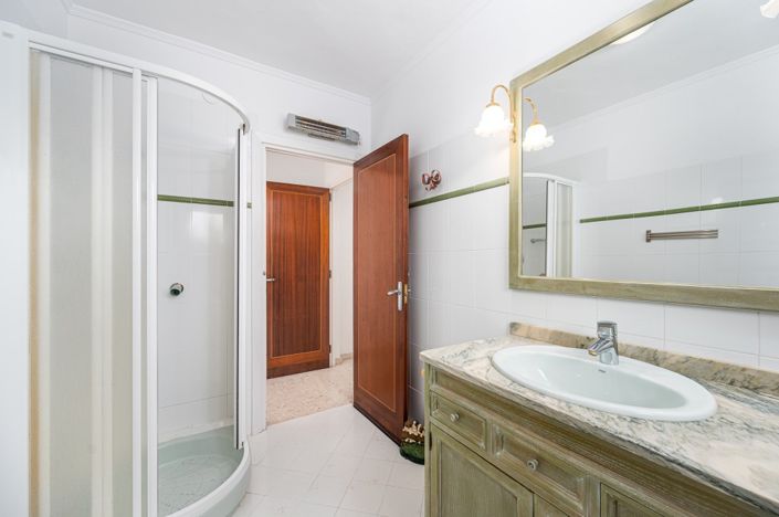 Image No.23-2 Bed Villa for sale