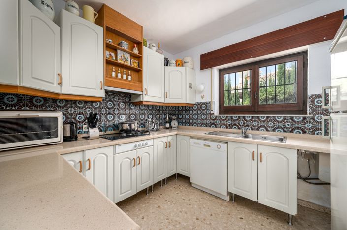 Image No.28-2 Bed Villa for sale