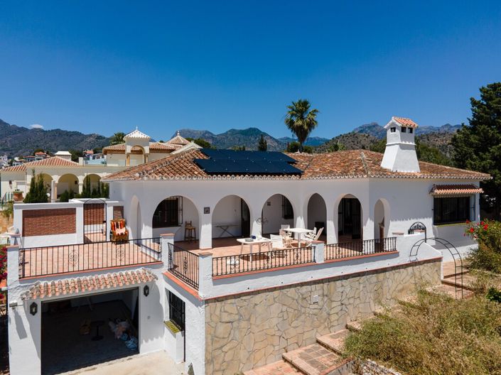 Image No.3-2 Bed Villa for sale