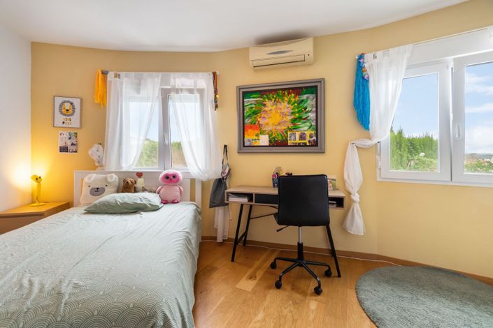 Image No.12-4 Bed Villa for sale