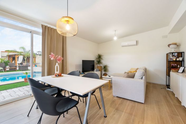 Image No.22-4 Bed Villa for sale