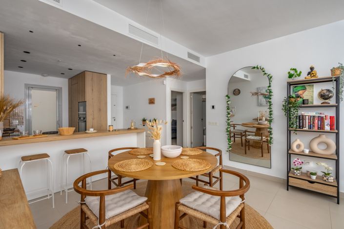 Image No.12-2 Bed Apartment for sale