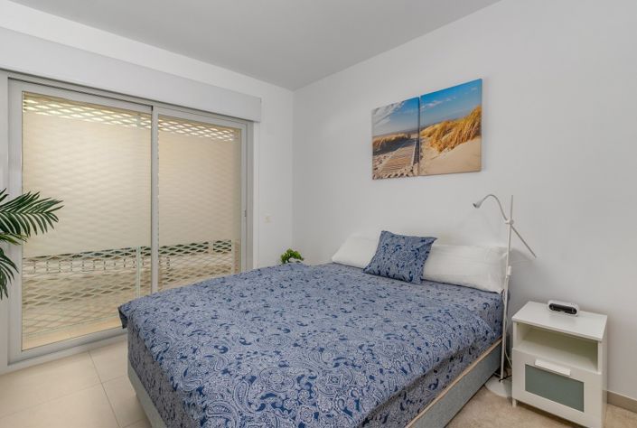 Image No.18-2 Bed Apartment for sale