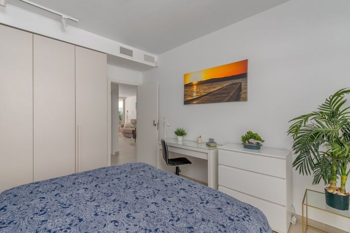 Image No.19-2 Bed Apartment for sale