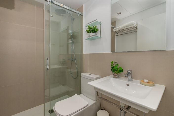 Image No.20-2 Bed Apartment for sale