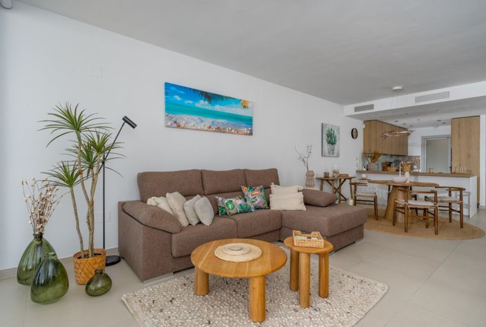 Image No.8-2 Bed Apartment for sale