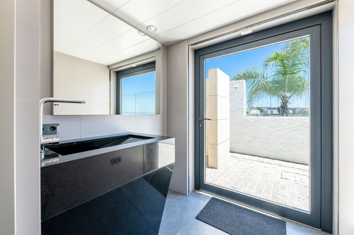 Image No.28-4 Bed Villa for sale