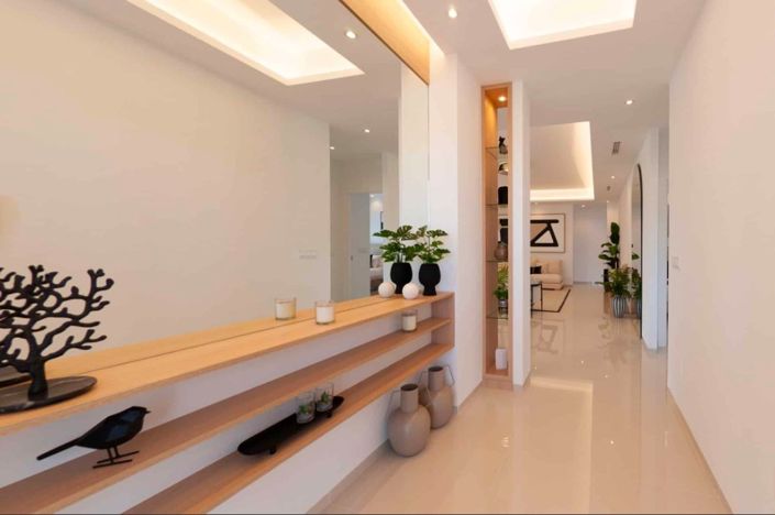 Image No.3-4 Bed Villa for sale