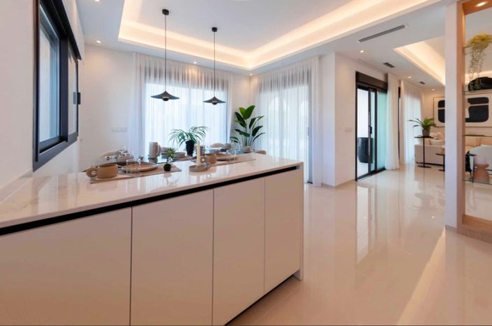 Image No.9-4 Bed Villa for sale