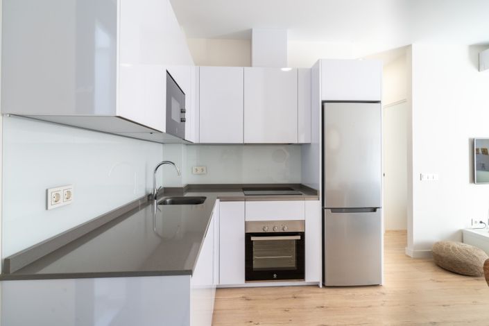 Image No.3-2 Bed Property for sale