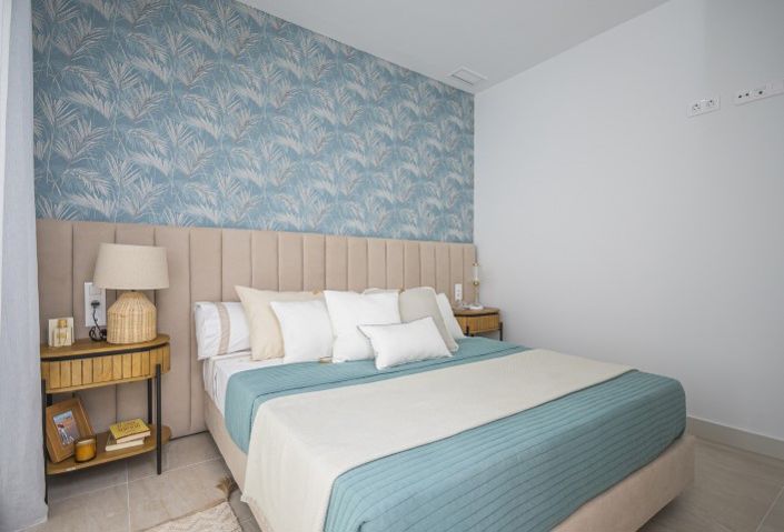 Image No.16-3 Bed Semi-Detached for sale