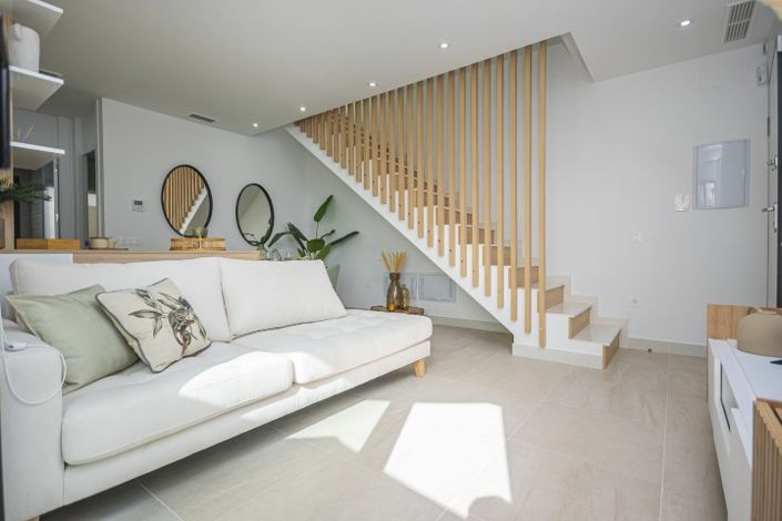 Image No.30-3 Bed Semi-Detached for sale