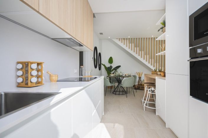 Image No.35-3 Bed Semi-Detached for sale