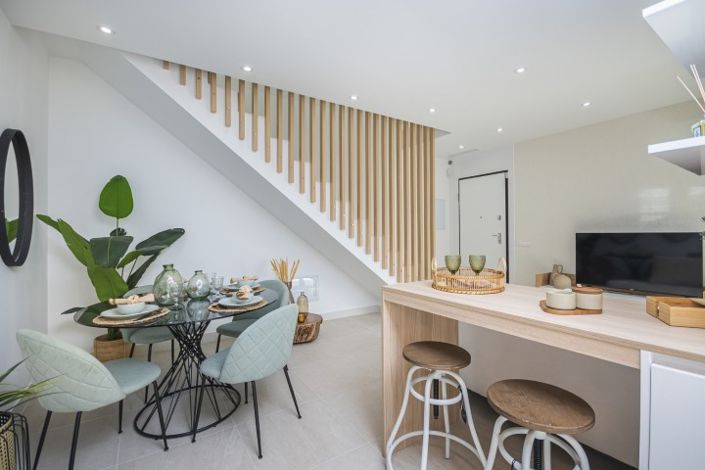 Image No.40-3 Bed Semi-Detached for sale