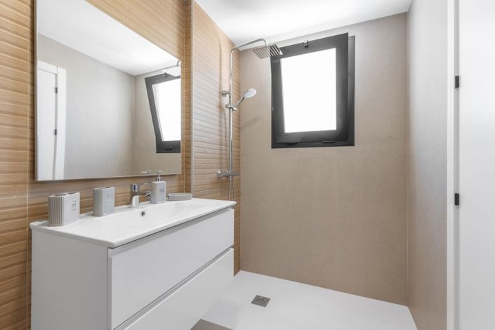 Image No.34-Maison de ville de 4 chambres à vendre à Alicante City